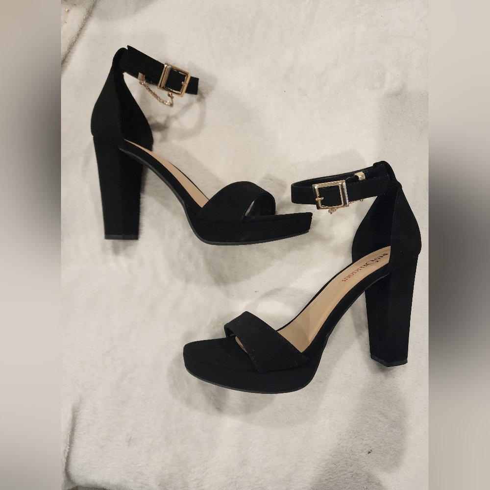 Black Chunky Heels with Gold Chain on Ankle